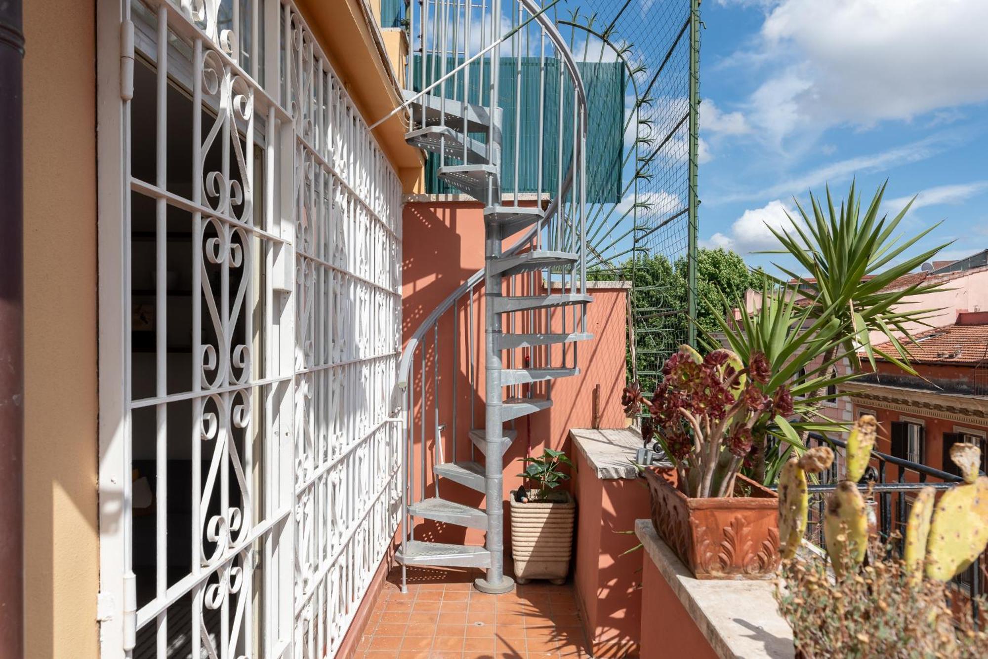 25 Penthouse Porta Pia Rome
